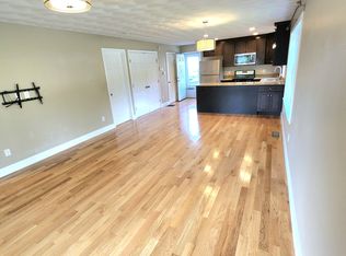 2 Cranberry Dr, Hope, RI 02831