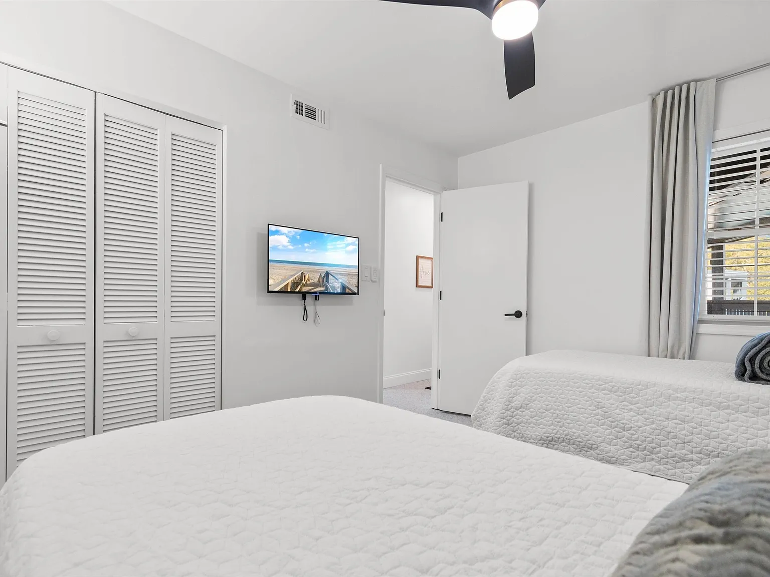 1500 Cenith Drive - C103 — Photo 4