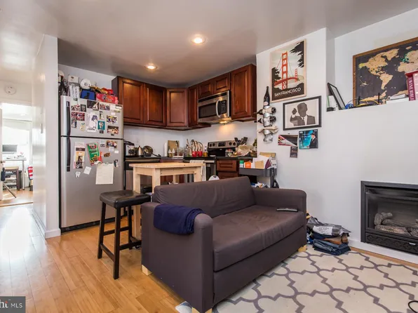619 S 16th St #3R, Philadelphia, PA 19146