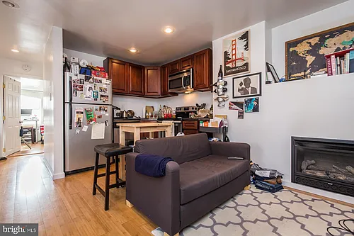 619 S 16th St #3R Photo 1
