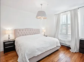 Rented by R New York