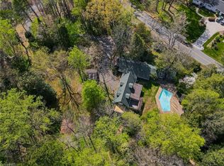 4285 Shattalon Dr, Winston Salem, NC 27106