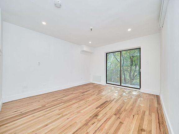 4th image of 432 E 88th St APT 307
