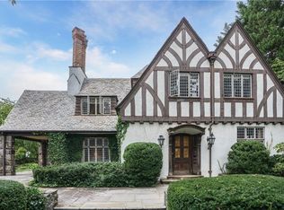 33 Elm Rock Rd, Bronxville, NY 10708