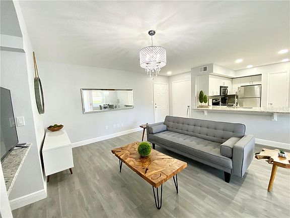 5th image of 7250 Westpointe Blvd APT 1014