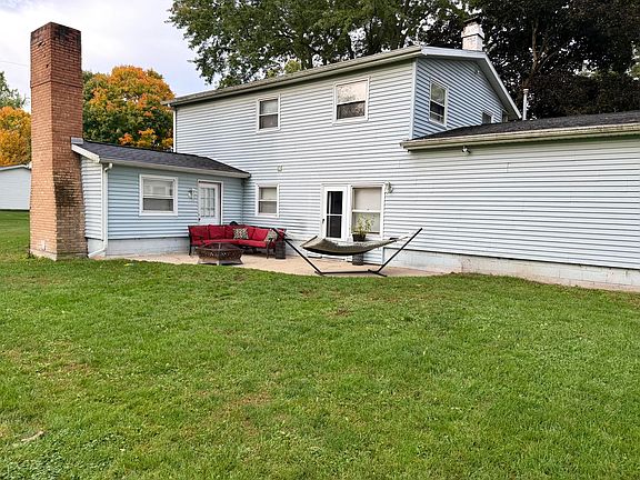 3rd image of 271 N Fiske Rd