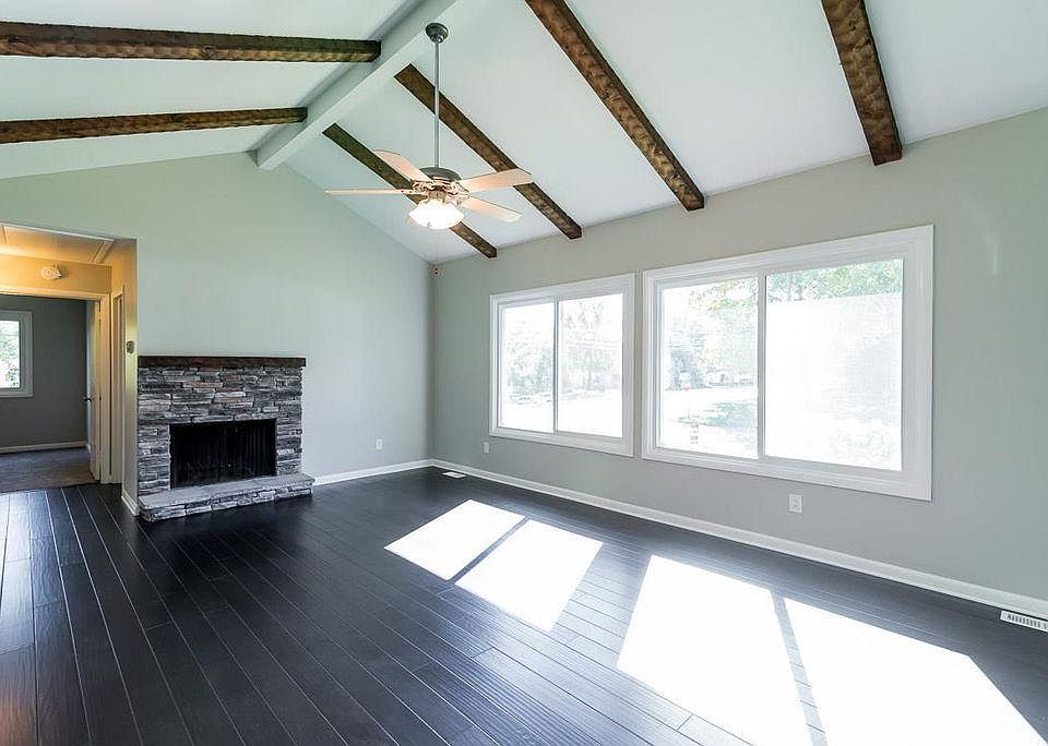1st image of 500 Doral Country Dr