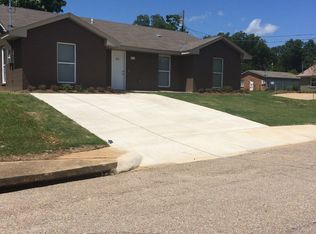 209 Amanda Ln, Montgomery, AL 36110