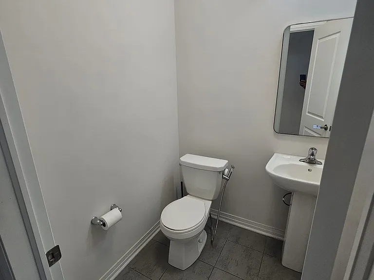233 Leslie Davis St — Photo 8