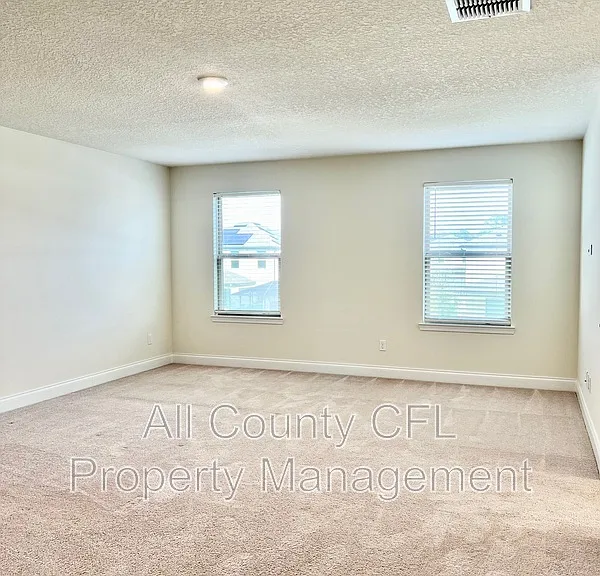9359 Juniper Moss Cir — Photo 16