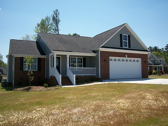 2nd image of 113 Trinity Cir