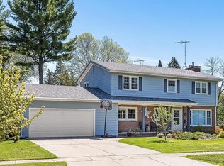 1025 Newbury St, Ripon, WI 54971