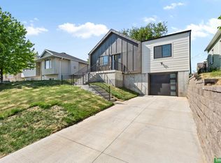 3004 V St, Omaha, NE 68107