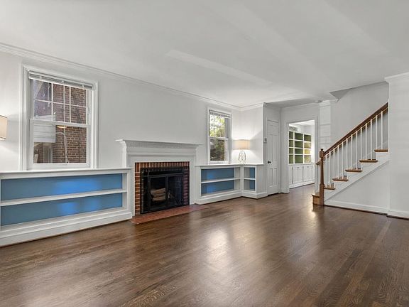 3rd image of 6010 32nd St NW
