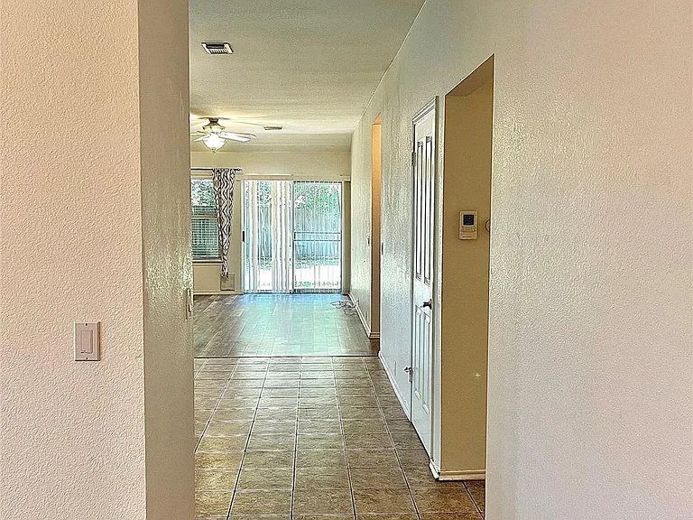 2117 Kimra Ln — Photo 6