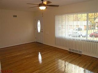 3rd image of 8310 Hawkesbury Dr
