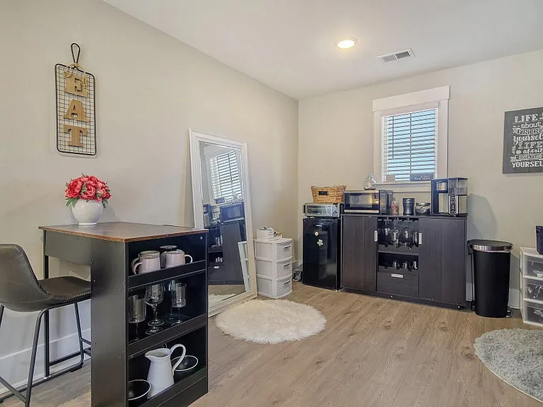 128 Sandy Bend Ln — Photo 34