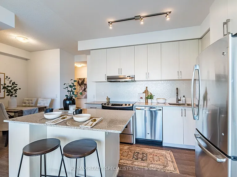 2560 Eglinton Ave W #610 — Photo 15