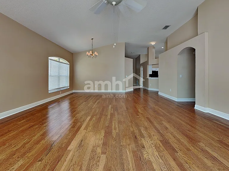 25008 Hyde Park Blvd — Photo 7