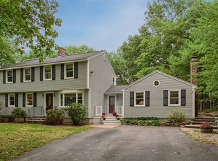 59 Groton Rd, Tyngsboro, MA 01879