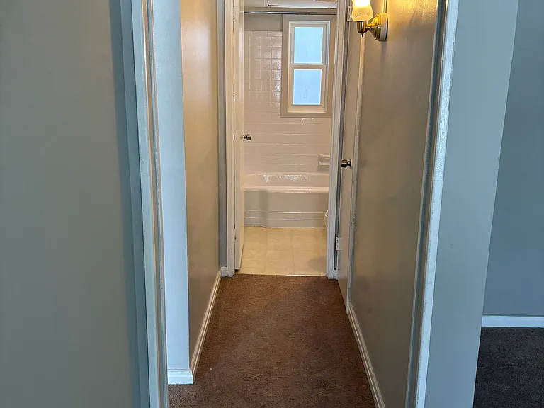 25 Shirley Ln #16B — Photo 4