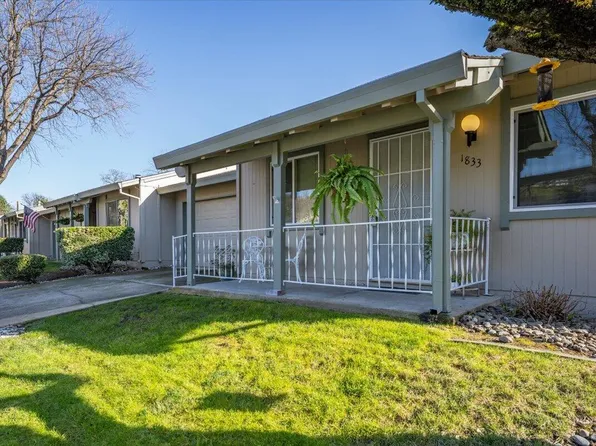 1833 Del Mar Ave, Redding, CA 96003