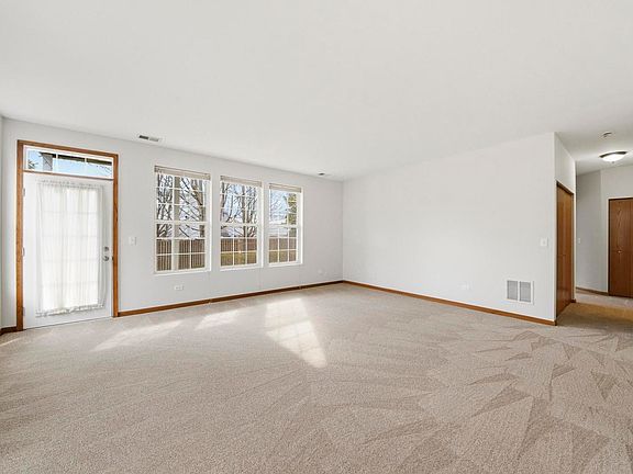 4th image of 1426 Westhampton Dr