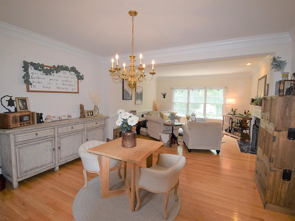 1st image of 16858 Panorama Dr