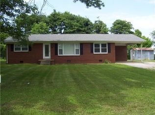 10 Dunn Ln, Leoma, TN 38468