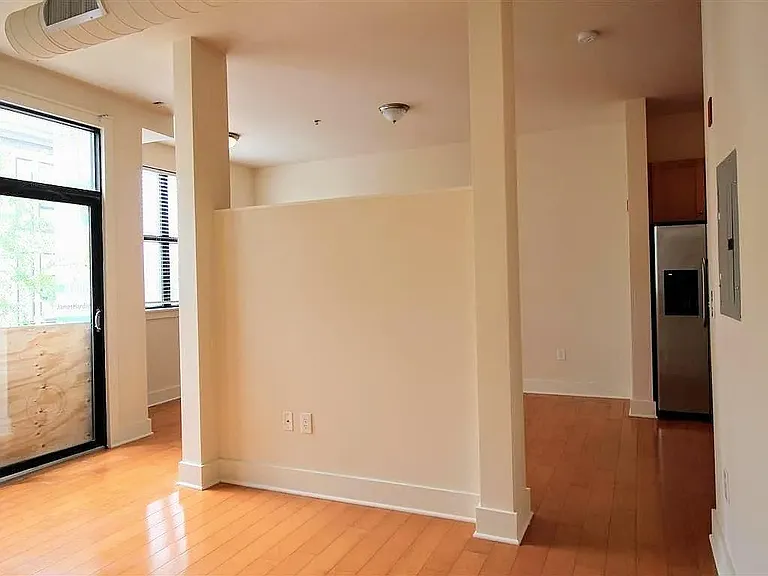 650 S Mill St #212 — Photo 5