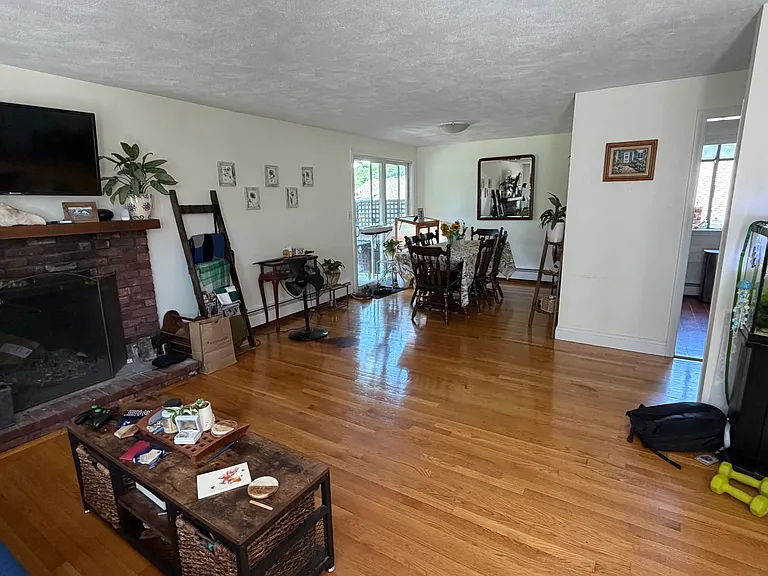 106 Green St #1 — Photo 15