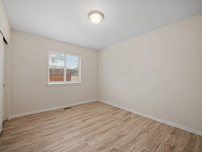 953 SW 25th Ln — Photo 20