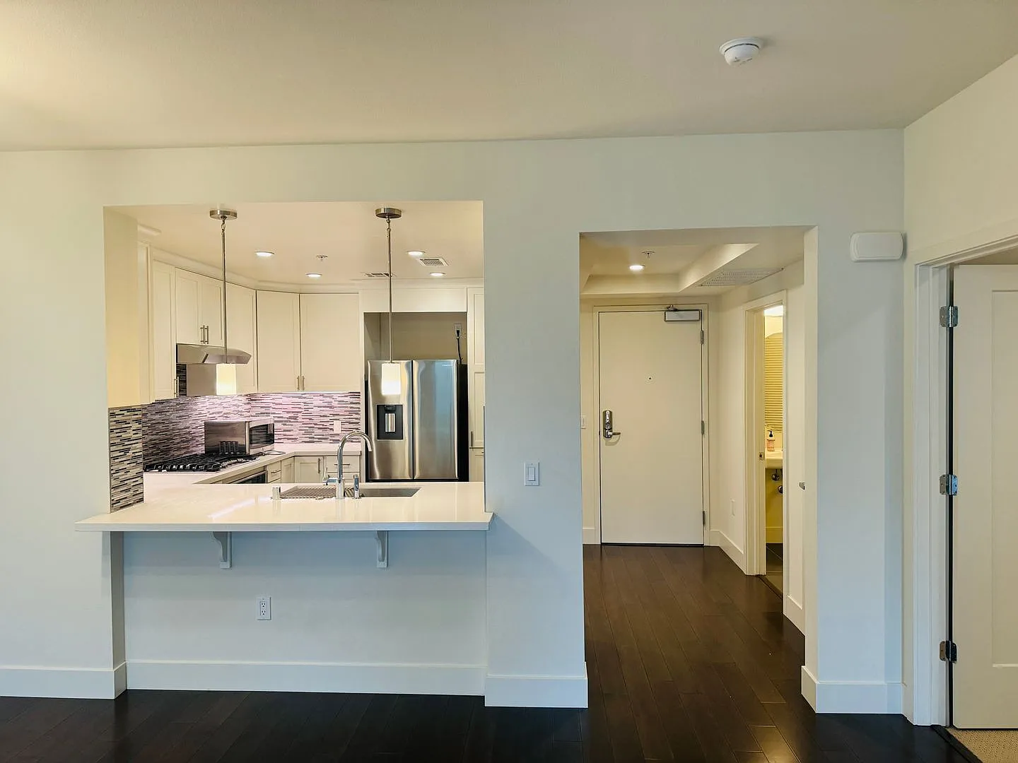 Gorgeous Top Floor Condo Located in Downtown Lafayette, Close to BART is Available Now! — Photo 4