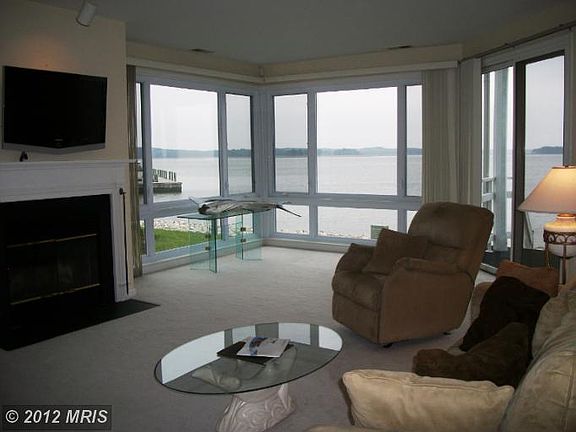 5th image of 713 Oyster Cove Dr