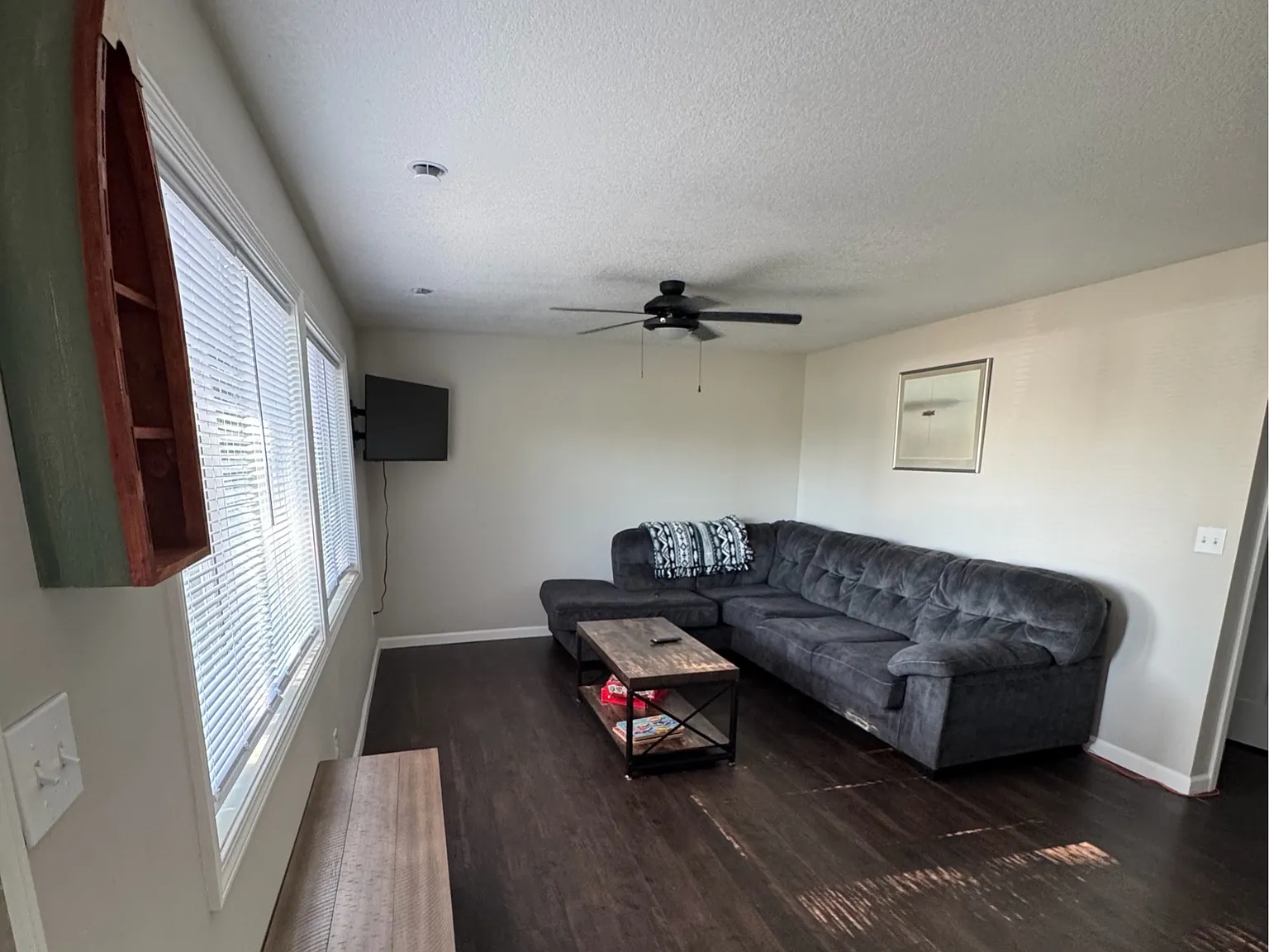 Happy Living Condo - 1 — Photo 2