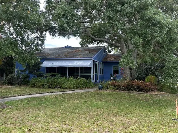 400 38th Ave NE, Saint Petersburg, FL 33704
