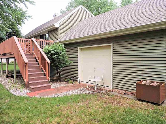Overhead door to the backyard!