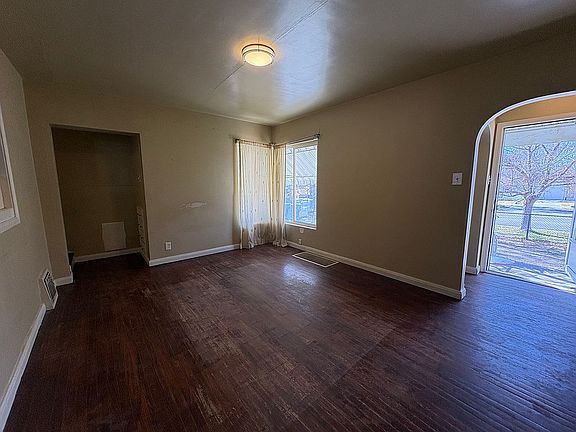 5th image of 477 S 700 W