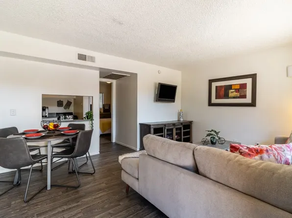Courtyard at Encanto Apartments
