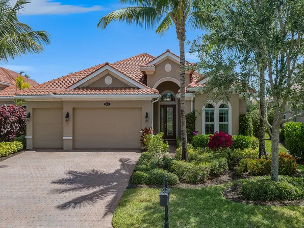 9479 Lagomar Ct, Naples, FL 34114