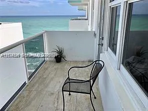 Sea Air Towers Condo — Photo 1