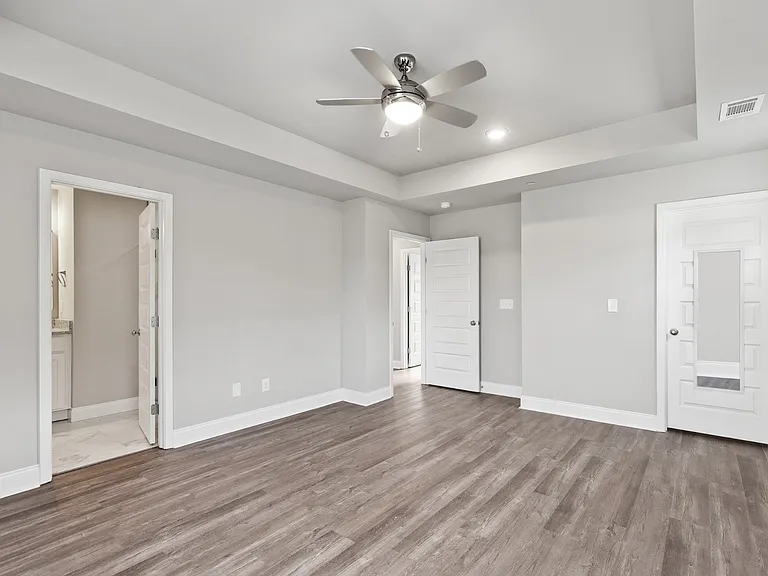 232 Franklin St — Photo 24