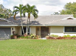 8741 Gatehouse Rd, Plantation, FL 33324