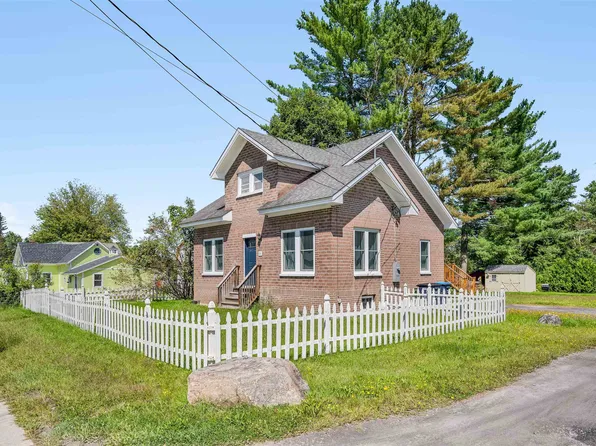 11 Catamount Street, Morristown, VT 05661