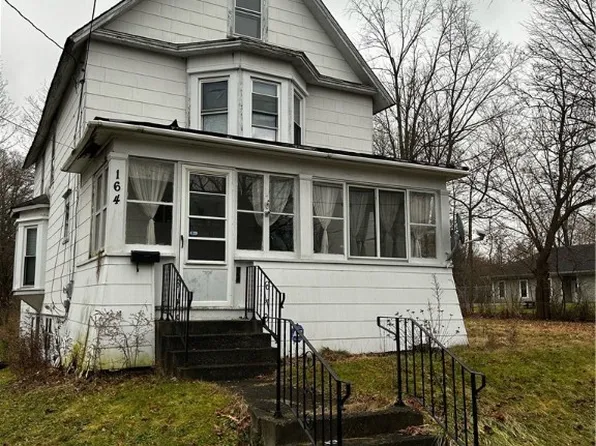 164 Commercial St, Gowanda, NY 14070