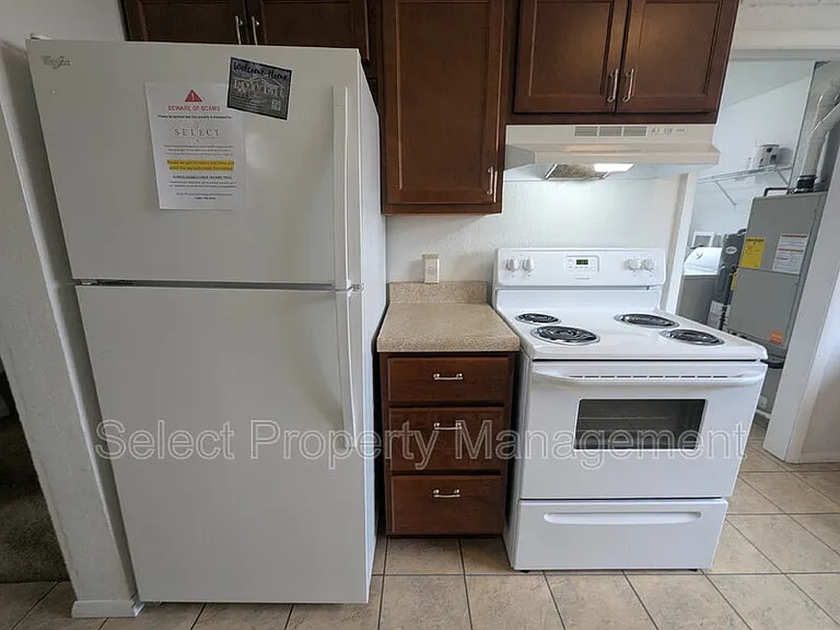 122 W Creighton Ave — Photo 10