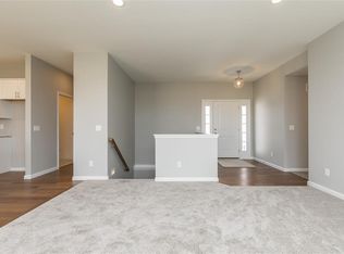 2658 Royal Oak Ridge Rd, Marion, IA 52302