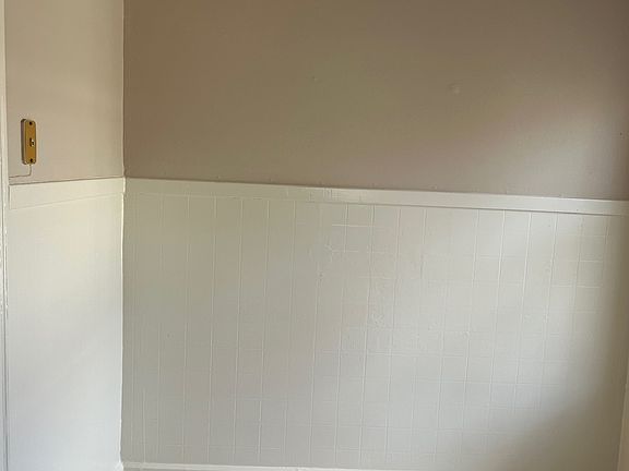 4th image of 4209 Avenue A #B