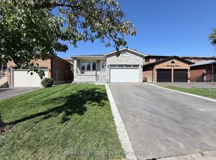 1215 Larny Ct, Mississauga, ON L4W 3N4