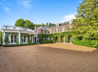 788 E Woodland Rd, Lake Forest, IL 60045